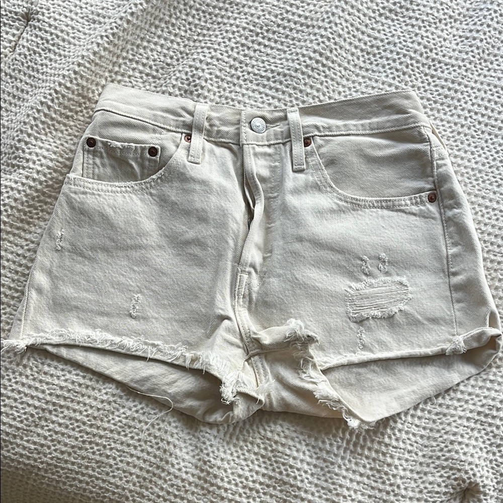 Levi’s Women's Cream Distressed Denim Shorts